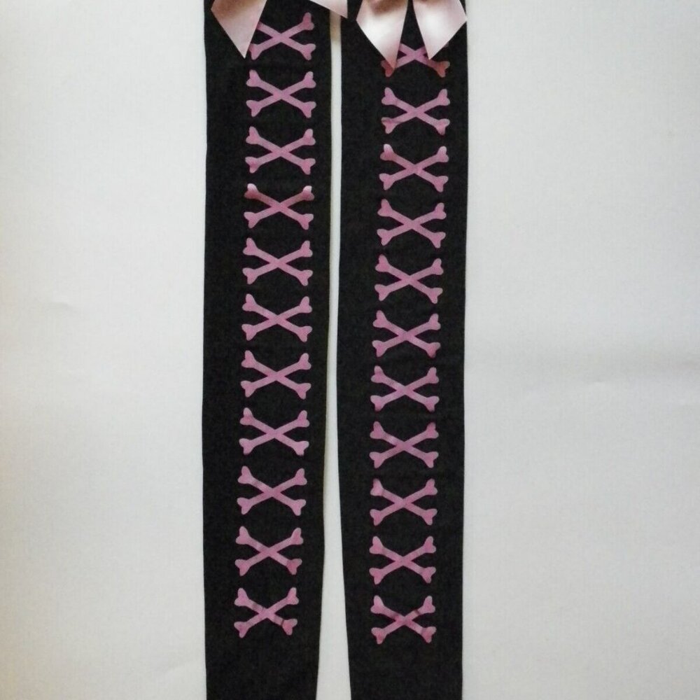 NEW Black Crossbones Over the Knee Socks OSFM - Picture 2 of 3